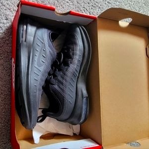 Nike Boys running Shoe size 6